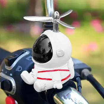 Motociklo Rankenos Ornamentu Elektrinis Motoroleris Astronautas Apdaila Su Sraigto Slenkamasis Astronautas Formos Galiniu Langu Figūrėlės
